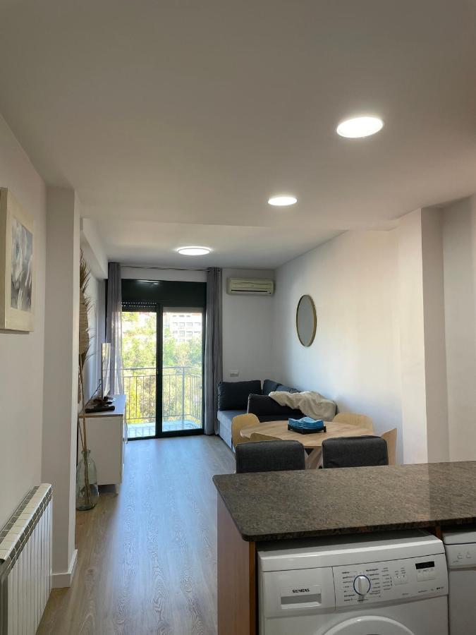 Acogedor Apartamento Vallparadis Con Parking Terrassa Eksteriør bilde